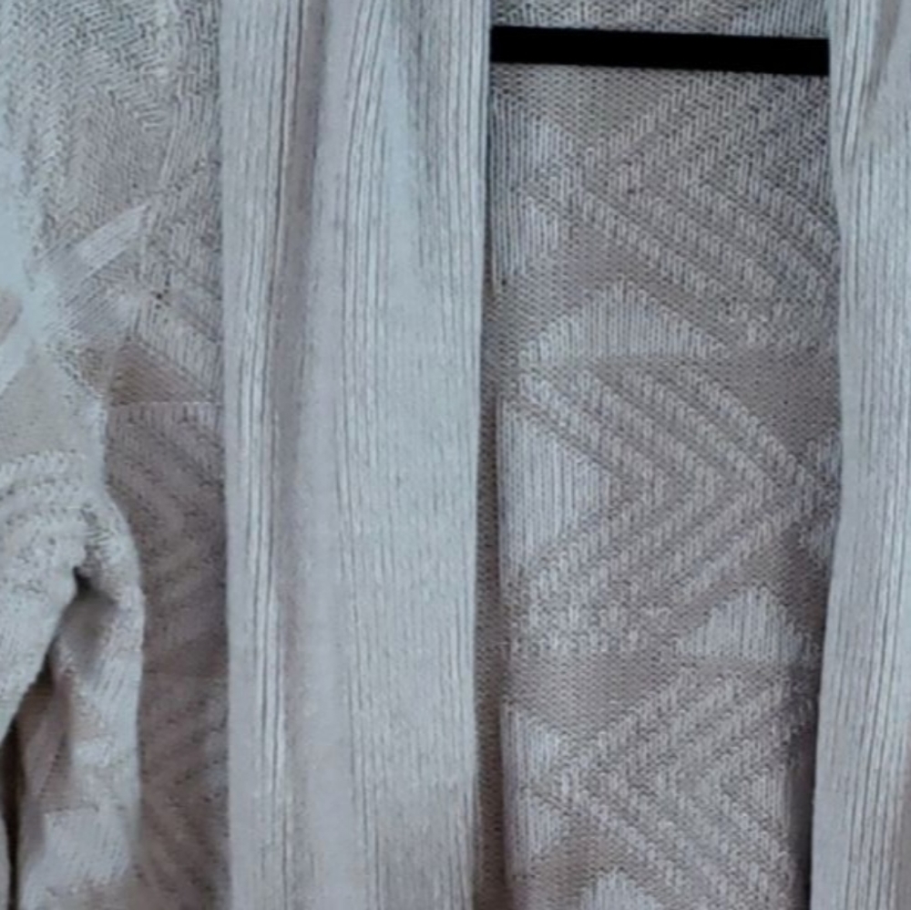 Sweater - Picture 3 of 3